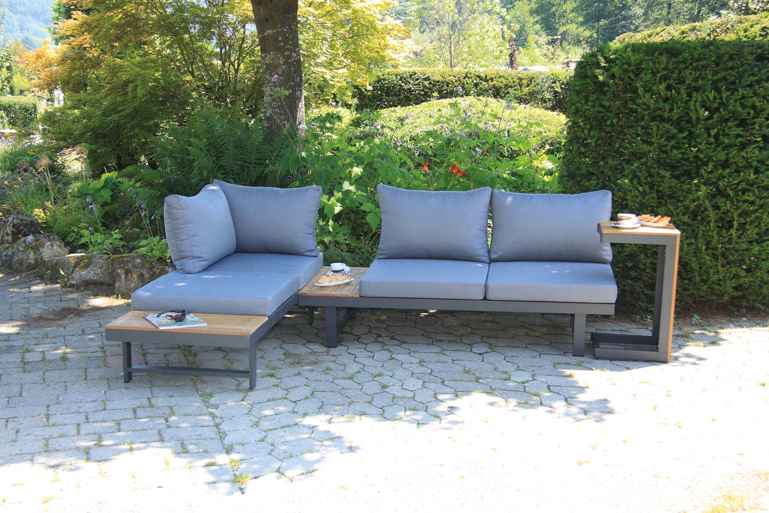 Shadow Lounge Set 3-teilig Aluminium kombiniert mit FSC®-zertifiziertem Akazienholz